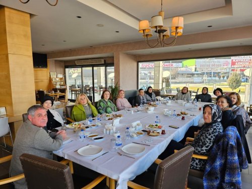 AFYON EĞİTİM VAKFI KADIN KOLLARI FAALİYETLERİNE DEVAM EDİYOR